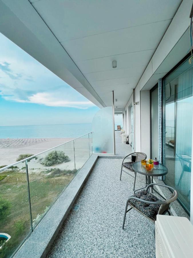 Sea On Mamaia Apartment Bagian luar foto