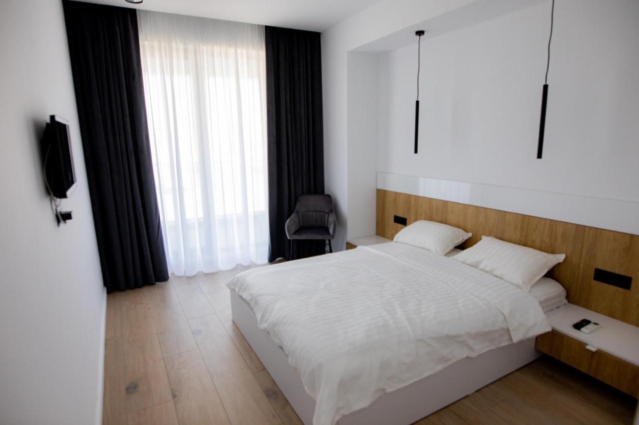 Sea On Mamaia Apartment Bagian luar foto