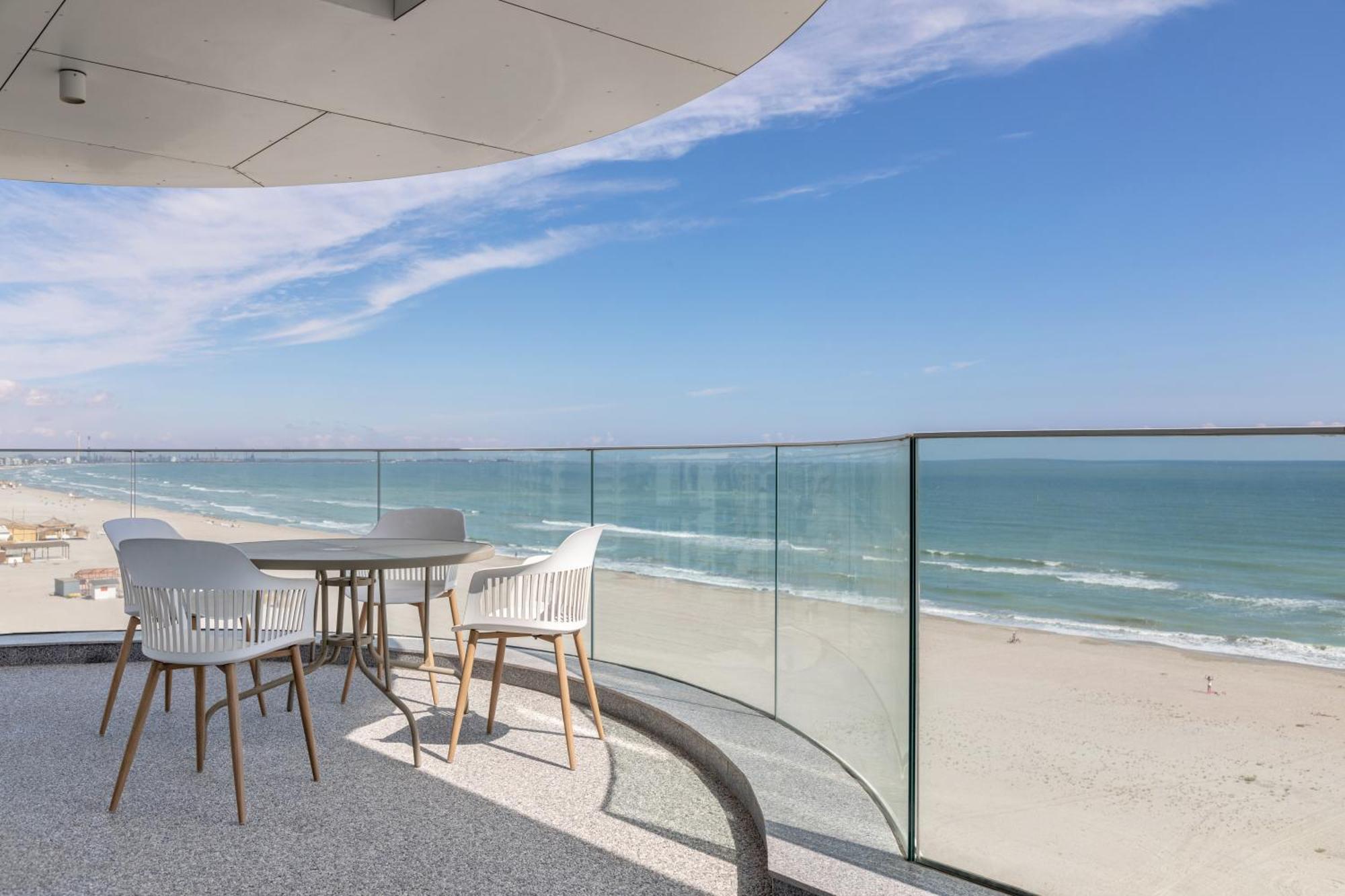 Sea On Mamaia Apartment Bagian luar foto