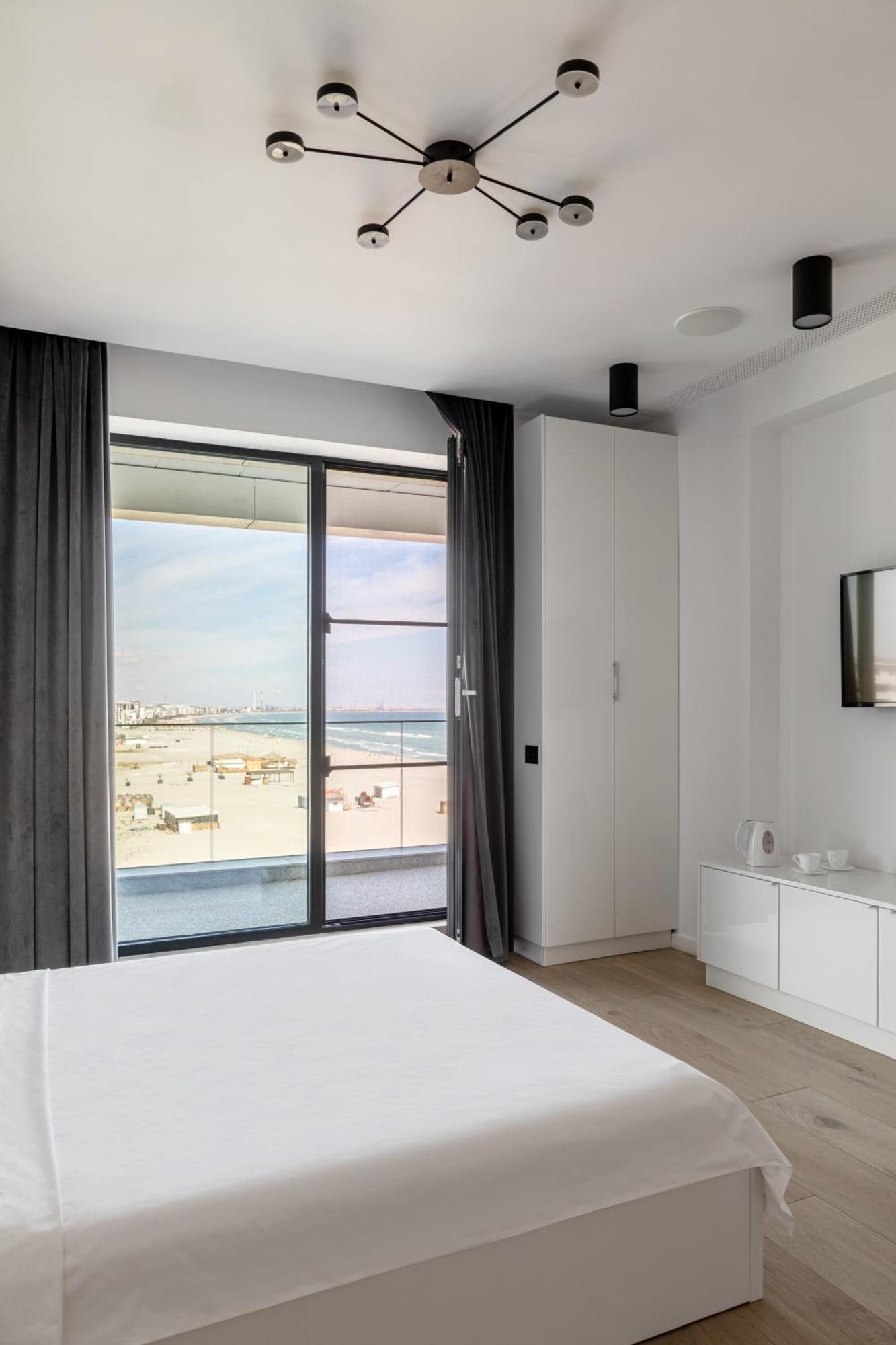 Sea On Mamaia Apartment Bagian luar foto